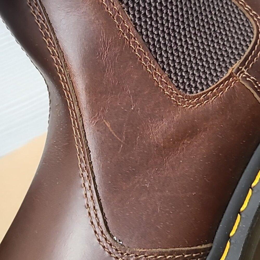 Dr Martens 2976 Leonore Butterscotch Faux Fur Lined Chelsea boots - Picture 6 of 11